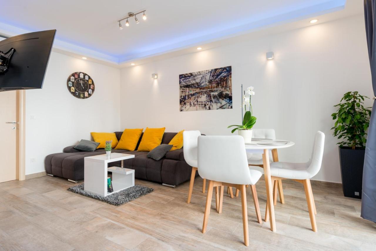 Apartments Helen Дубровник Екстер'єр фото